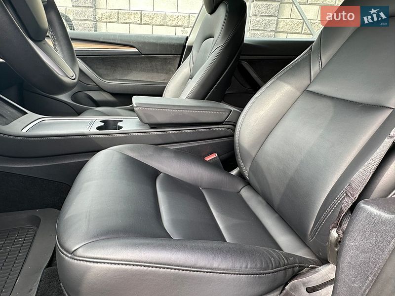 Седан Tesla Model 3 2022 в Києві