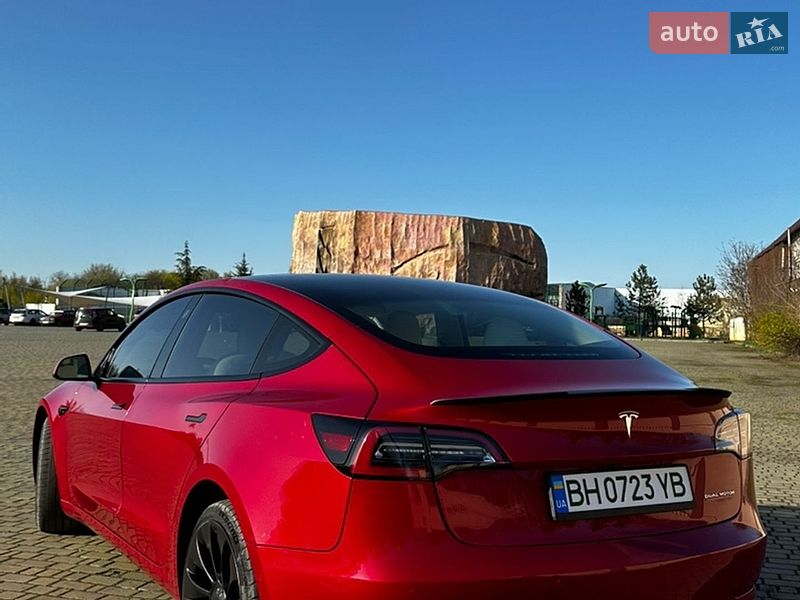 Седан Tesla Model 3 2022 в Одессе