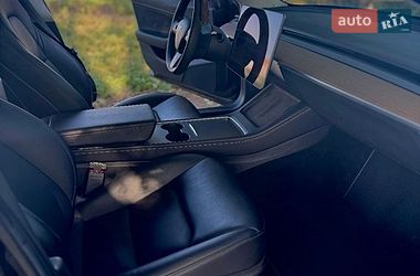 Седан Tesla Model 3 2019 в Киеве