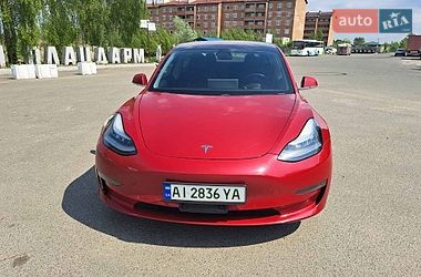 Седан Tesla Model 3 2018 в Киеве