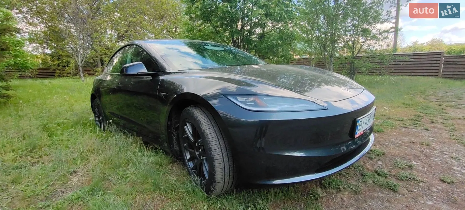 2025 Tesla Model 3 - мініатюра 2