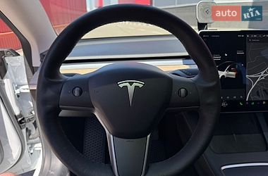 Седан Tesla Model 3 2021 в Києві
