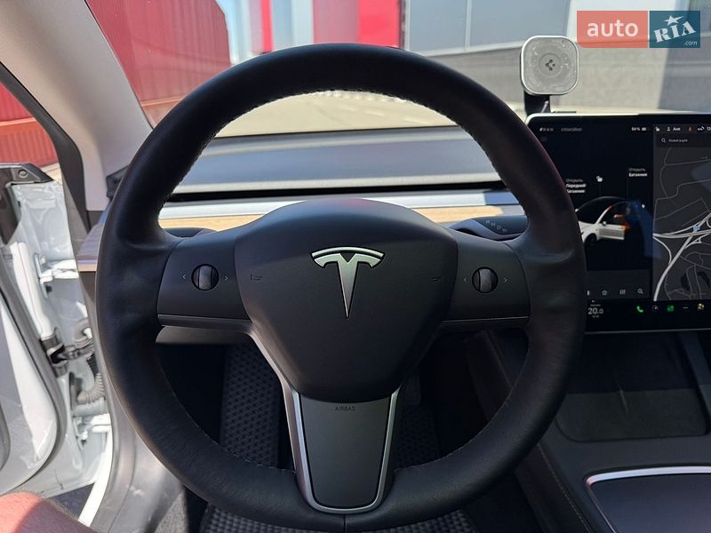 Седан Tesla Model 3 2021 в Києві