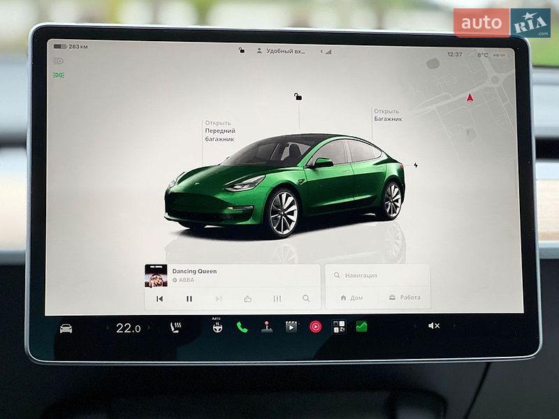 Седан Tesla Model 3 2023 в Львове