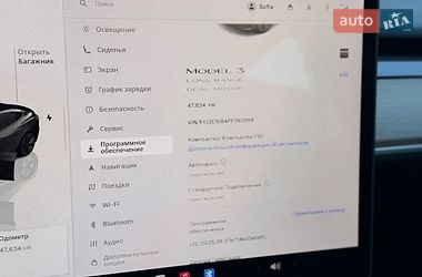 Седан Tesla Model 3 2022 в Киеве