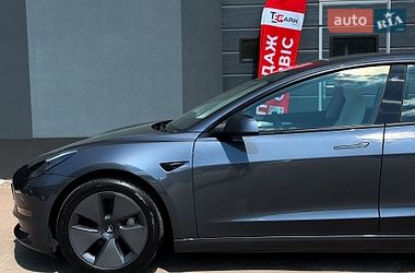 Седан Tesla Model 3 2023 в Киеве