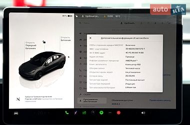 Седан Tesla Model 3 2023 в Киеве