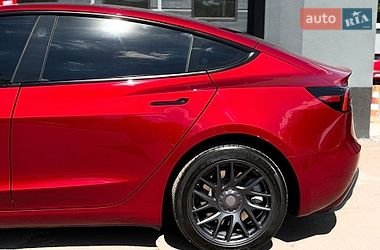 Седан Tesla Model 3 2024 в Києві
