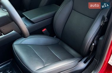 Седан Tesla Model 3 2024 в Києві