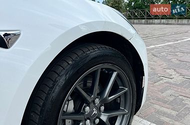 Седан Tesla Model 3 2018 в Харькове