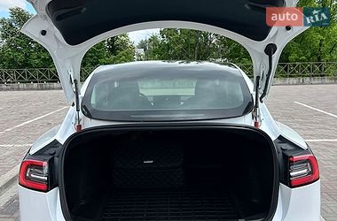 Седан Tesla Model 3 2018 в Харькове