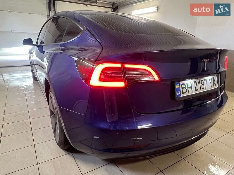 Седан Tesla Model 3 2021 в Одессе