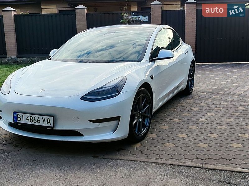 Седан Tesla Model 3 2021 в Полтаве