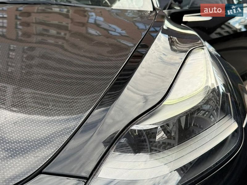 Седан Tesla Model 3 2022 в Дніпрі