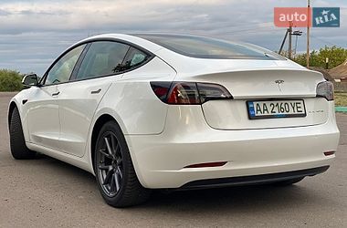Седан Tesla Model 3 2020 в Краснограде