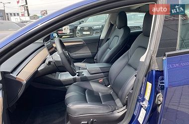 Седан Tesla Model 3 2022 в Львові