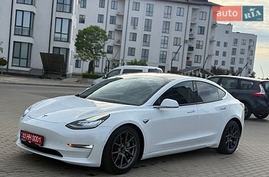 Седан Tesla Model 3 2018 в Луцке