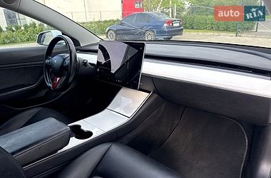 Седан Tesla Model 3 2018 в Луцьку
