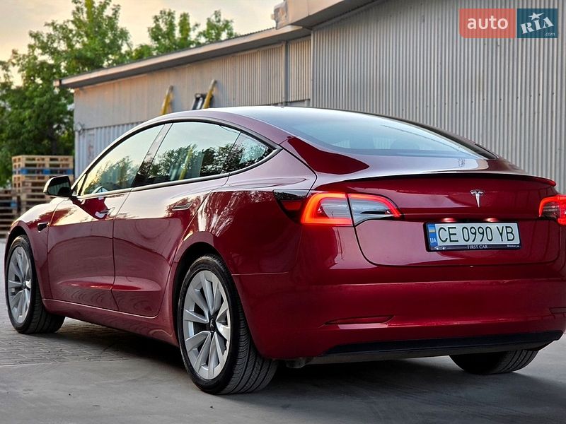 Седан Tesla Model 3 2022 в Чернівцях фото 3 Седан Tesla Model 3 2022 в Чернівцях