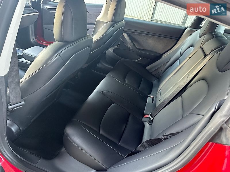 Седан Tesla Model 3 2022 в Чернівцях фото 15 Седан Tesla Model 3 2022 в Чернівцях