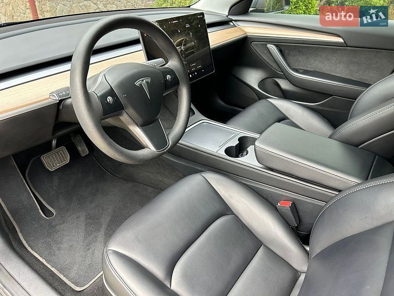 Седан Tesla Model 3 2023 в Львове фото 15 Седан Tesla Model 3 2023 в Львове