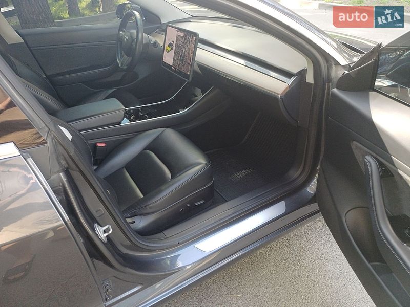 Седан Tesla Model 3 2018 в Броварах фото 13 Седан Tesla Model 3 2018 в Броварах