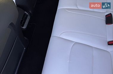 Седан Tesla Model 3 2023 в Києві