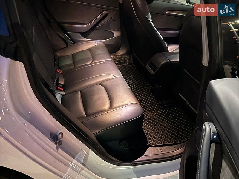 Седан Tesla Model 3 2023 в Києві фото 5 Седан Tesla Model 3 2023 в Києві