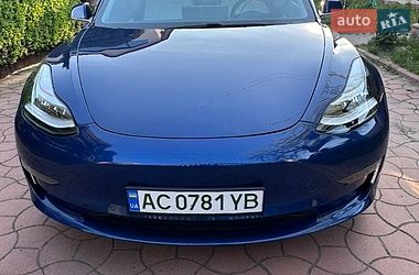 Седан Tesla Model 3 2019 в Луцьку