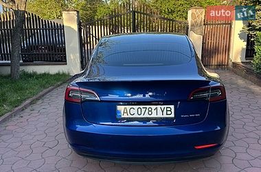 Седан Tesla Model 3 2019 в Луцке