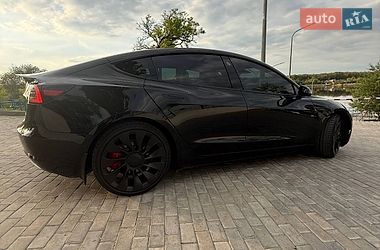 Седан Tesla Model 3 2021 в Запоріжжі