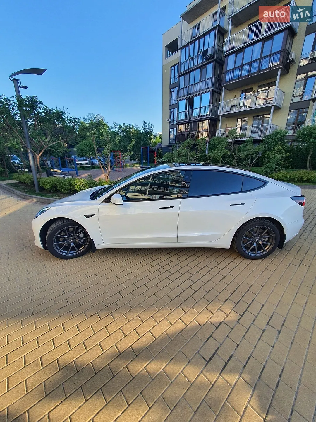 2021 Tesla Model 3 - мініатюра 8