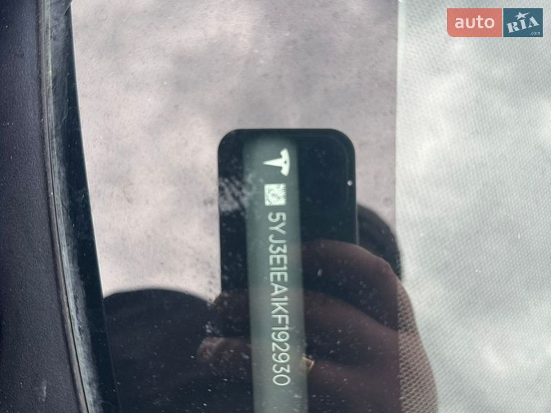 Седан Tesla Model 3 2019 в Києві