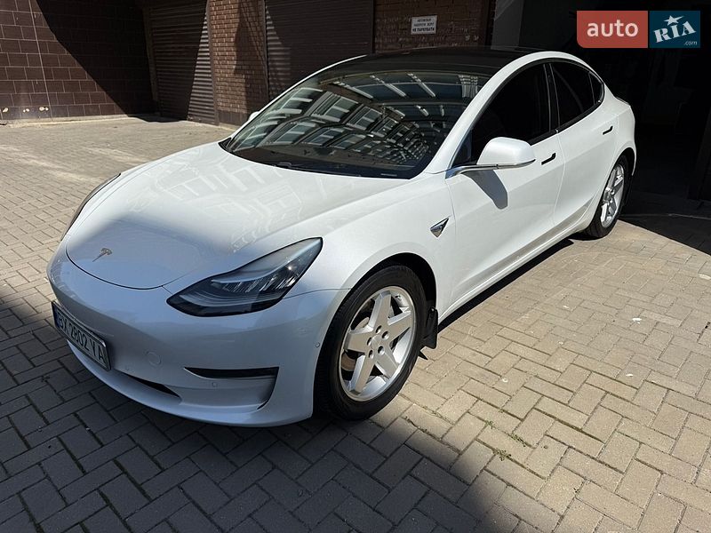 Tesla Model 3 2018