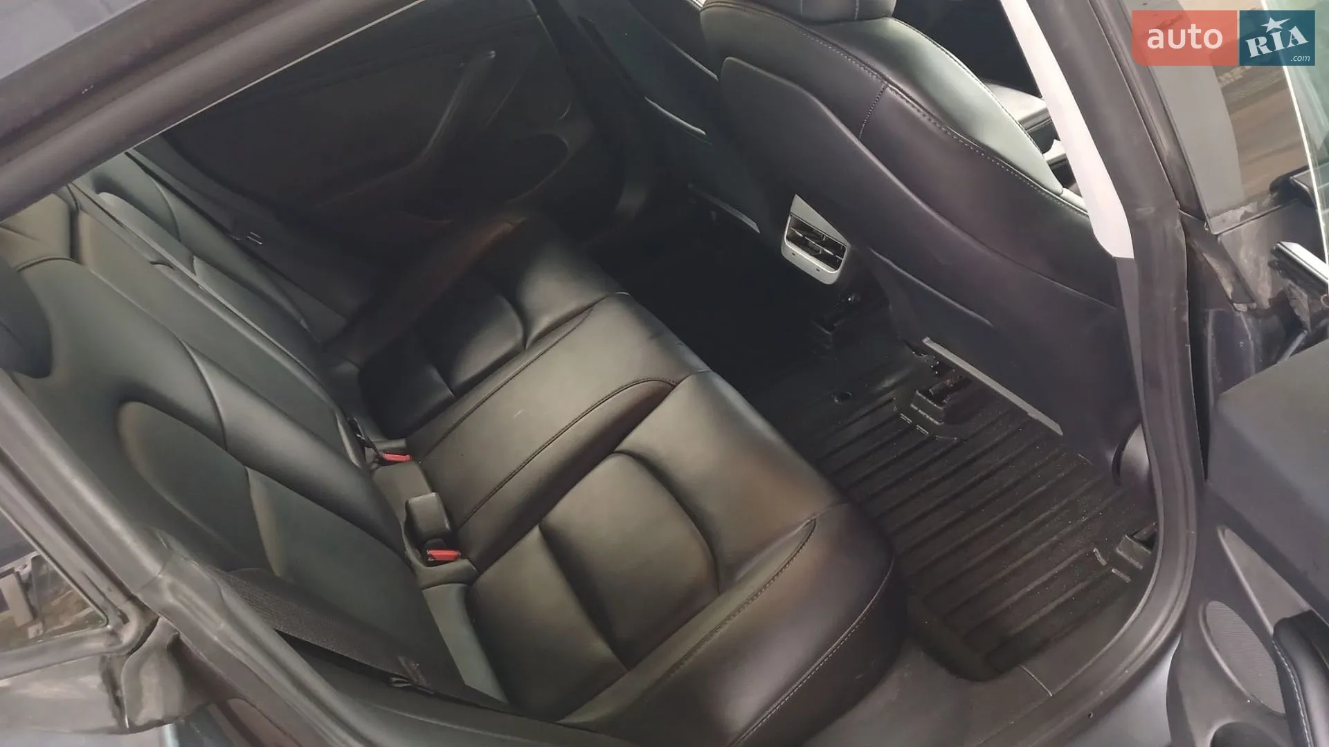 2022 Tesla Model 3 - мініатюра 14