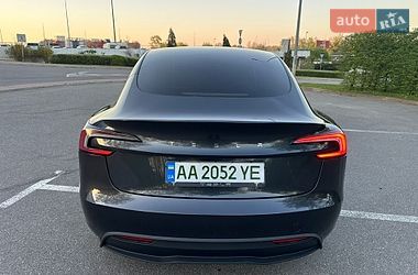 Седан Tesla Model 3 2025 в Києві