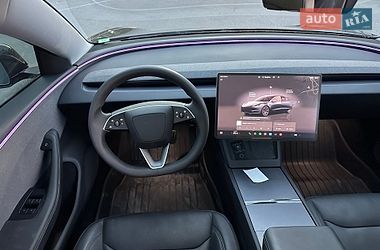 Седан Tesla Model 3 2025 в Києві