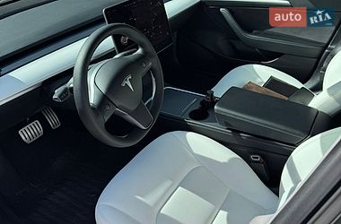 Седан Tesla Model 3 2021 в Львові