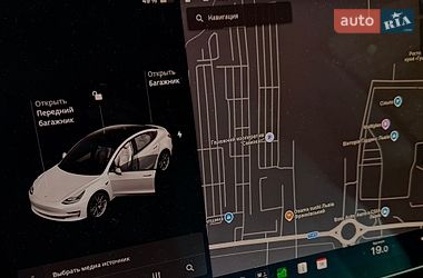 Седан Tesla Model 3 2021 в Львові