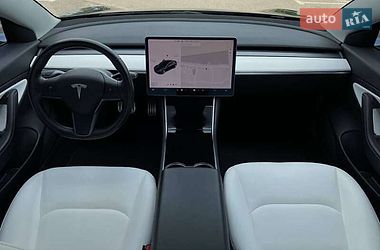 Седан Tesla Model 3 2019 в Києві