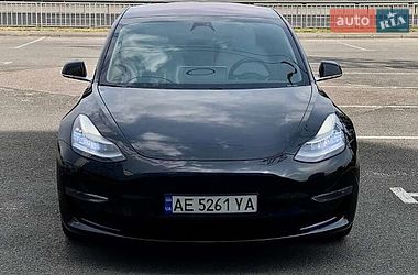 Седан Tesla Model 3 2019 в Києві