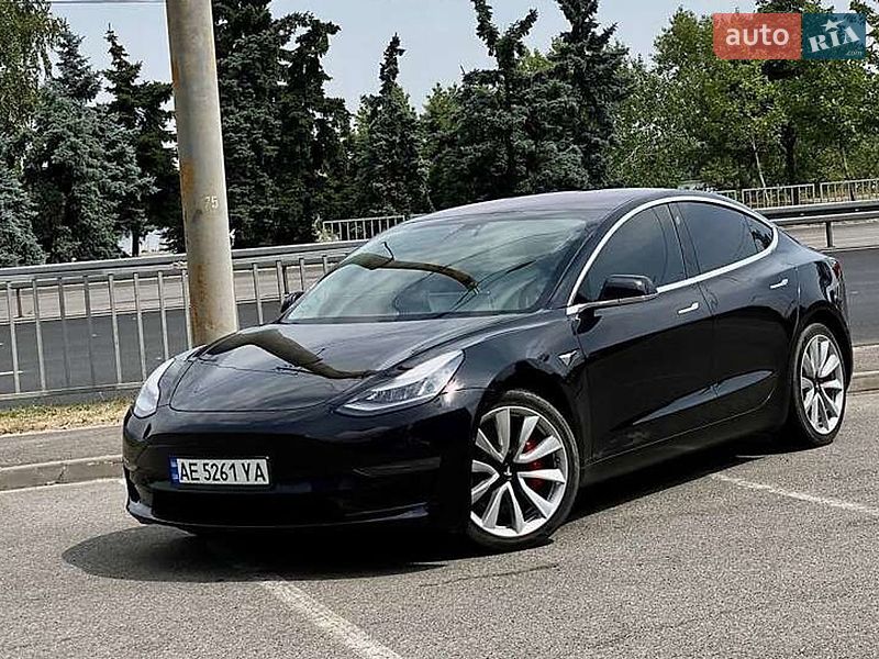 Седан Tesla Model 3 2019 в Києві