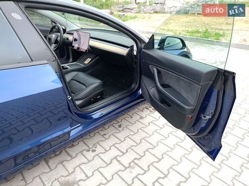 Седан Tesla Model 3 2021 в Львове фото 25 Седан Tesla Model 3 2021 в Львове