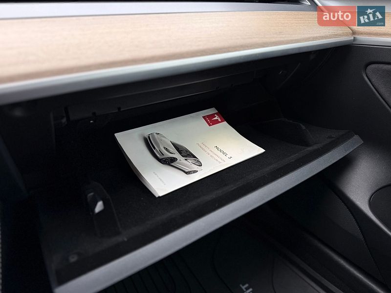 Седан Tesla Model 3 2022 в Киеве фото 49 Седан Tesla Model 3 2022 в Киеве