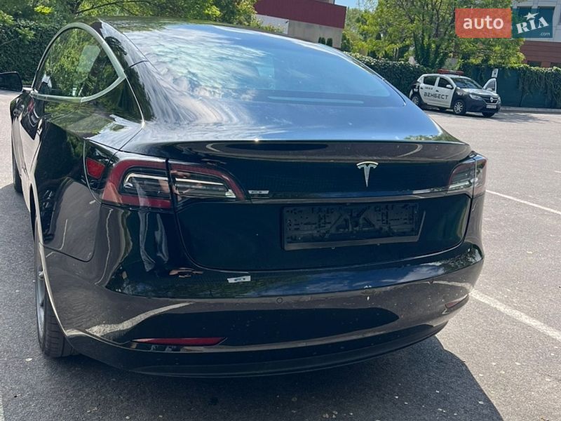 Седан Tesla Model 3 2018 в Одессе