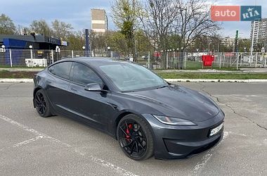 Седан Tesla Model 3 2024 в Києві фото 12 Седан Tesla Model 3 2024 в Києві