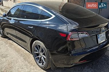 Седан Tesla Model 3 2019 в Сумах