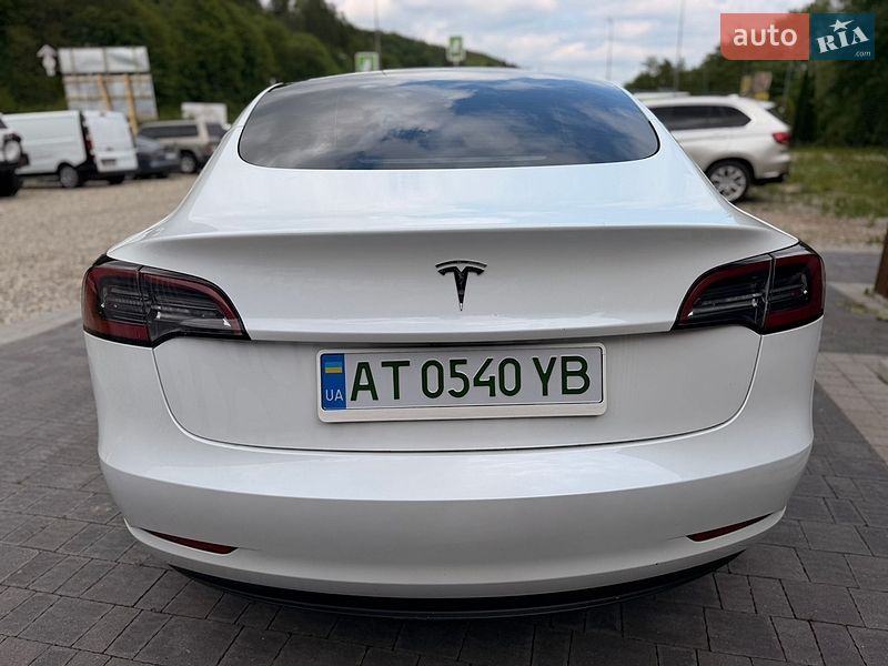 Седан Tesla Model 3 2023 в Яремче фото 8 Седан Tesla Model 3 2023 в Яремче