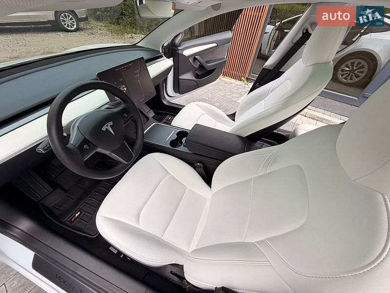 Седан Tesla Model 3 2023 в Яремче фото 13 Седан Tesla Model 3 2023 в Яремче