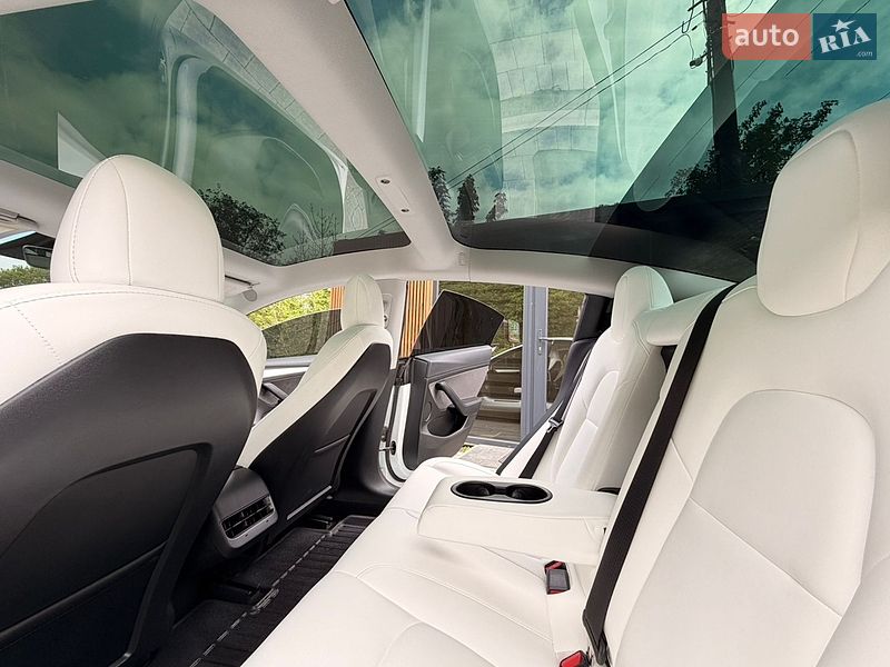 Седан Tesla Model 3 2023 в Яремче фото 17 Седан Tesla Model 3 2023 в Яремче